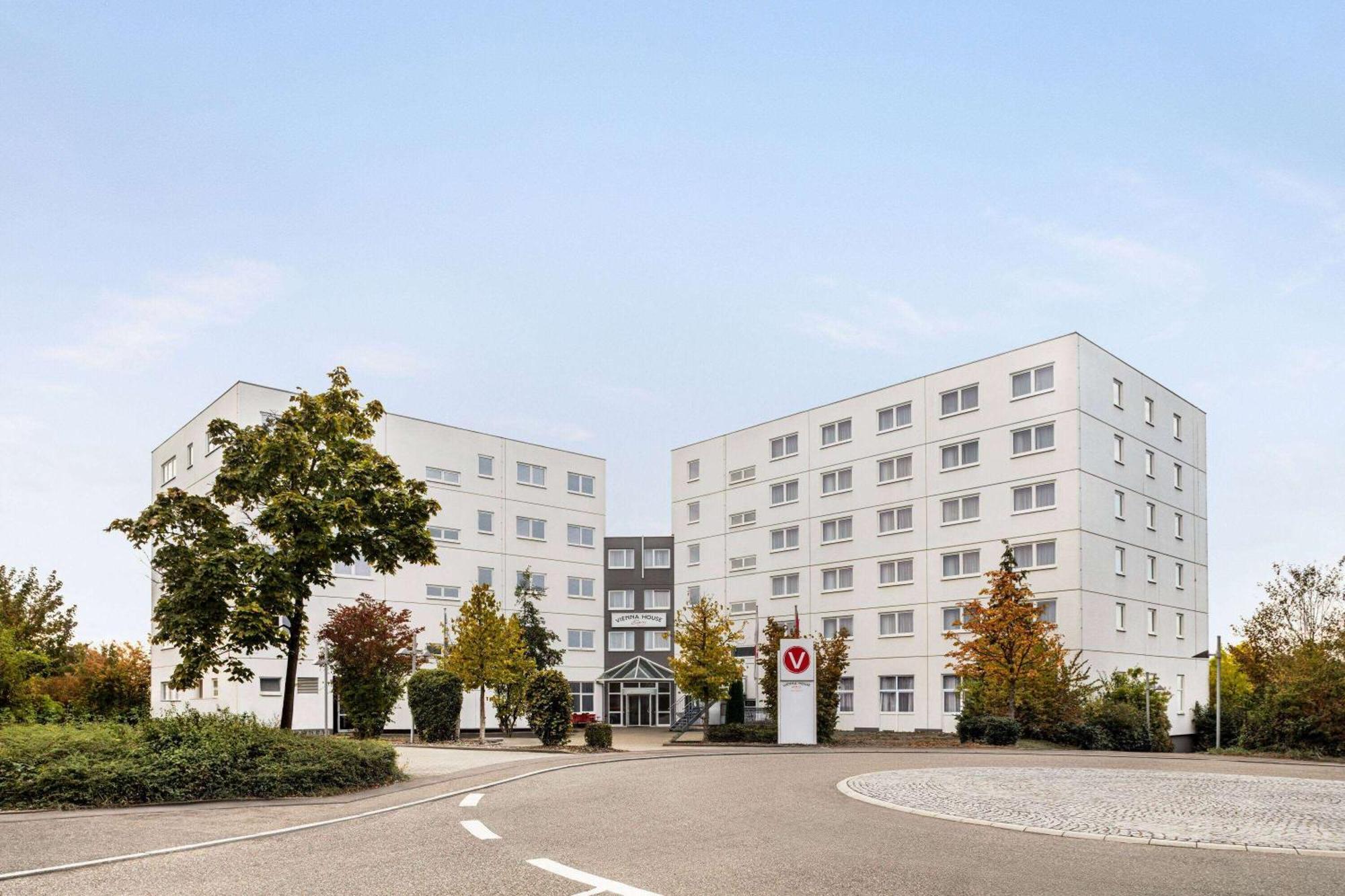Hotel Vienna House Easy By Wyndham 4*