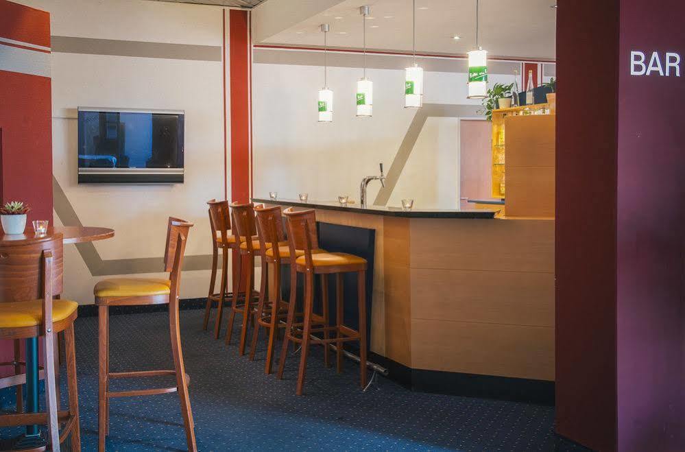 Vienna House Easy By Wyndham Hotel 4*